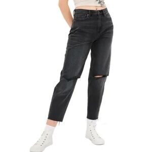 American Eagle Outfitters Distressed Relaxed Mom Jeans
